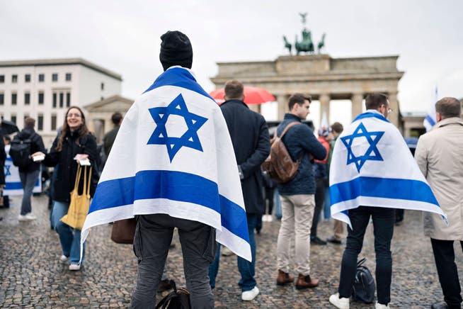 Proisraelische Demonstration im Jahr 2024 vor dem Brandenburger Tor.