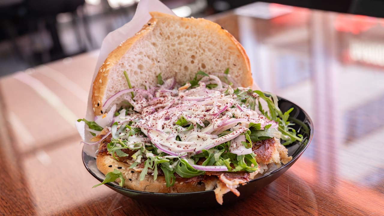 BILD hat‘s getestet: So schmeckt der Fisch-Döner aus Berlin-Kreuzberg | Regional