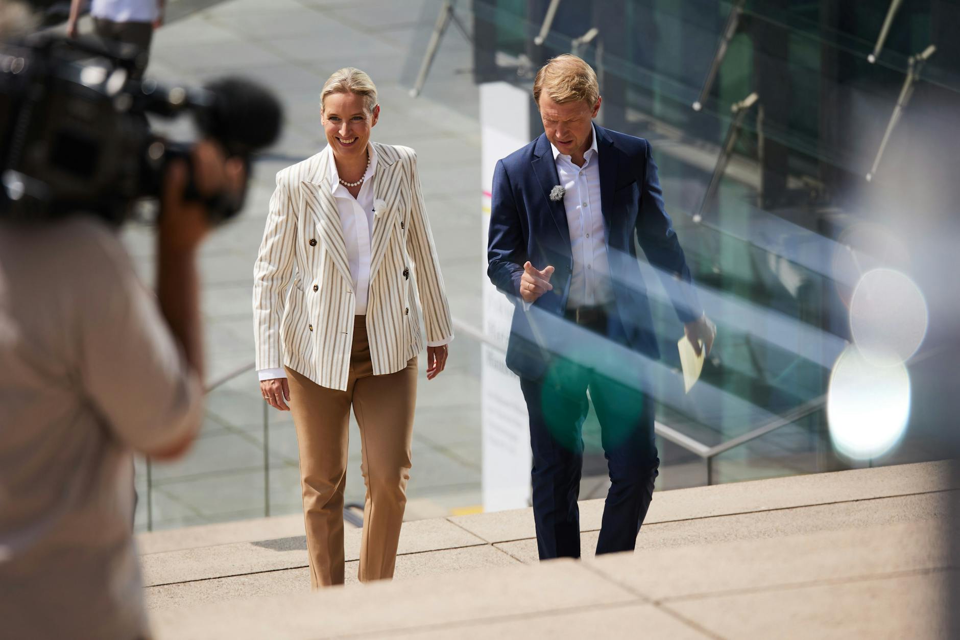 Moderator Markus Preiß machte keine gute Figur beim Interview mit der AfD-Chefin Weidel.