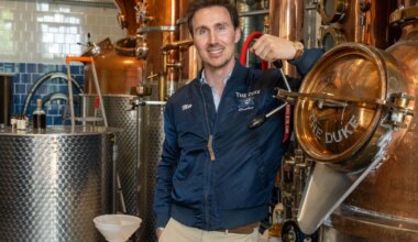 München: Warum die Destillerie "The Duke" für ihren alkoholfreien Gin Pfand verlangen soll - München