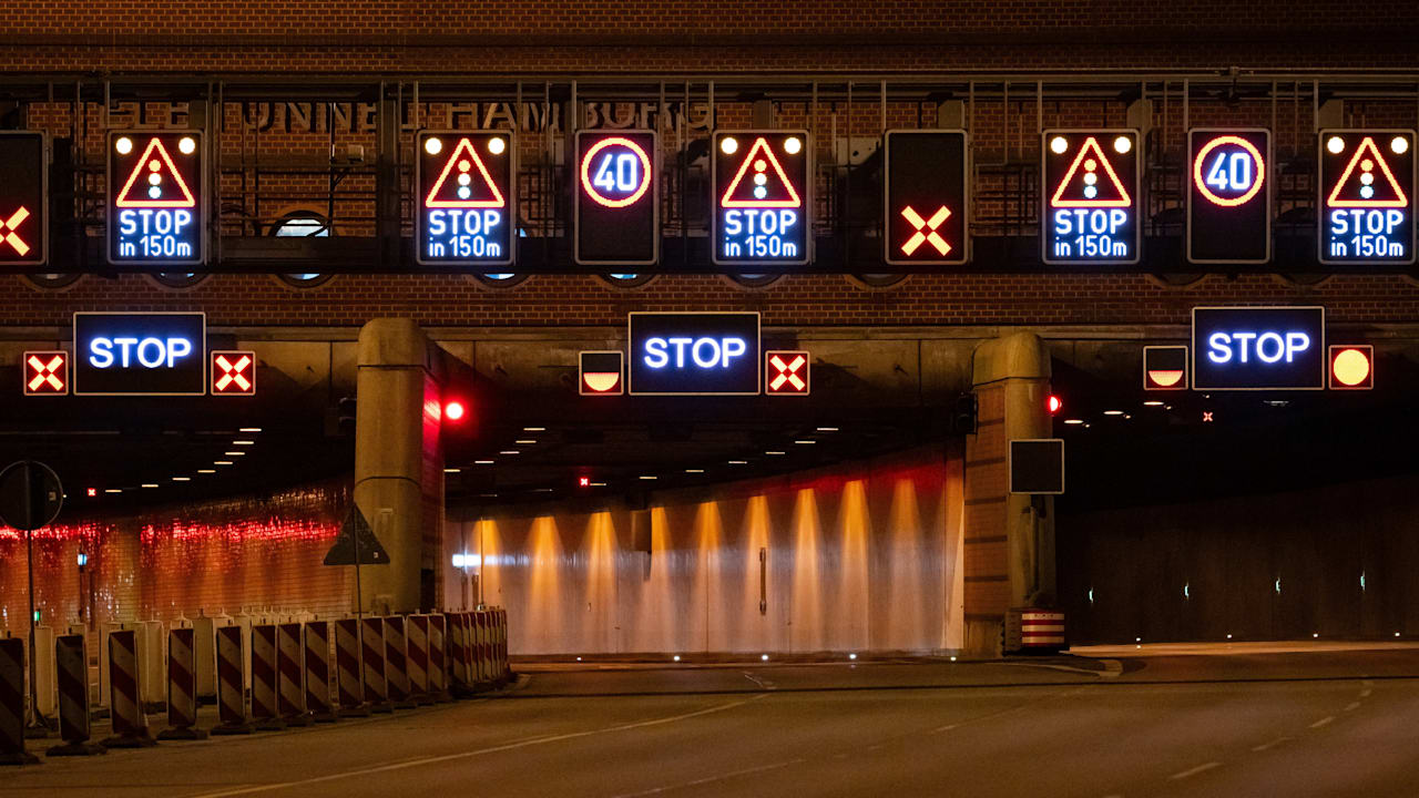 Hamburg droht am Wochenende Stau total: Großveranstaltungen und Sperrungen | Regional