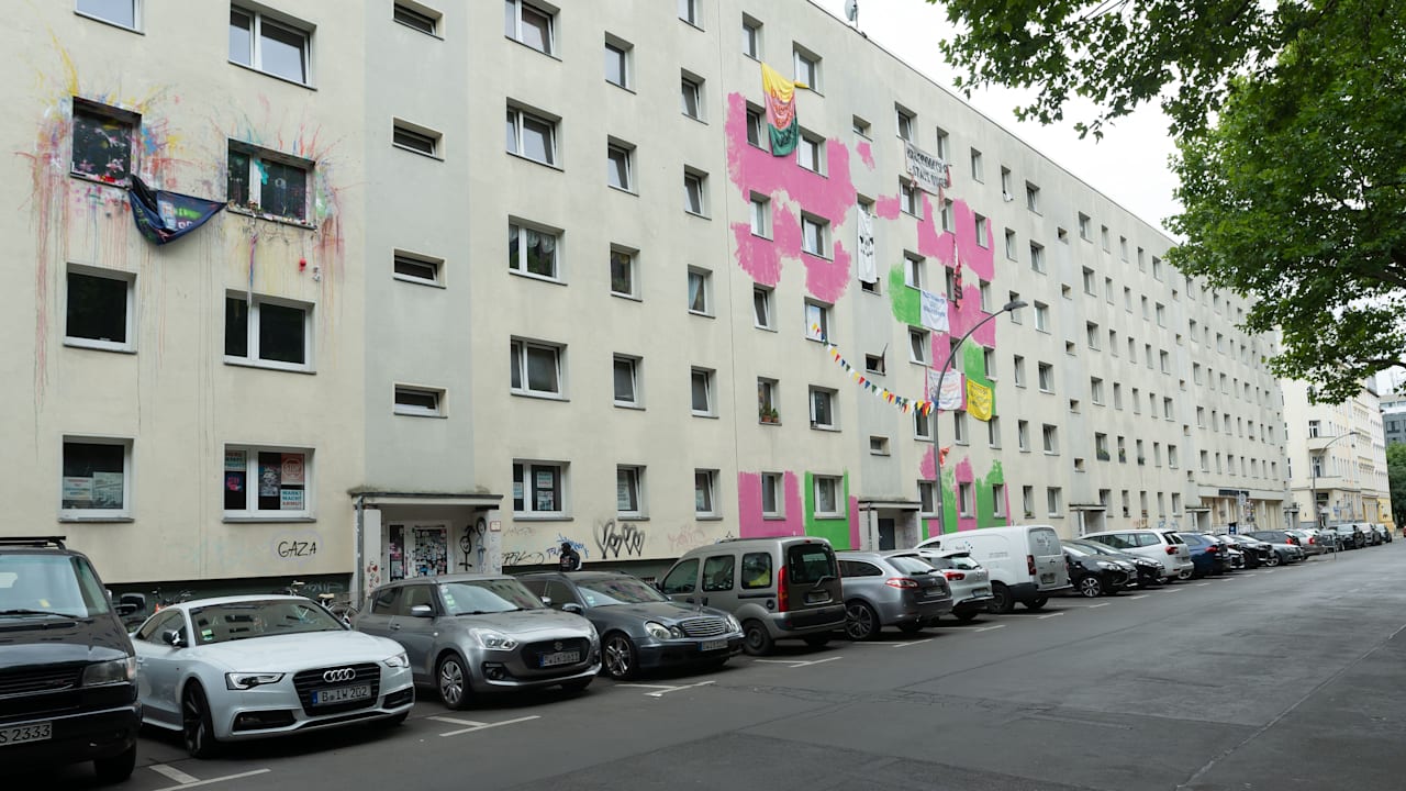 Niemand hat sie je gesehen: BILD im Haus der 82 Geister-Bewohner | Regional