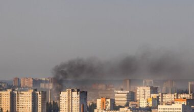 Ukraine-News: Russland greift wieder Charkiw an – Tote in Dnipro und in Russland