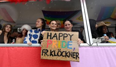 Nach Klöckner-Entscheidung: „Bundestagspolizei wurde gerufen“ – Abgeordnete müssen offenbar Regenbogenfahnen in Büros abhängen