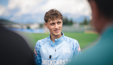 Maurice Krattenmacher in einer Medienrunde in Kitzbühel.
