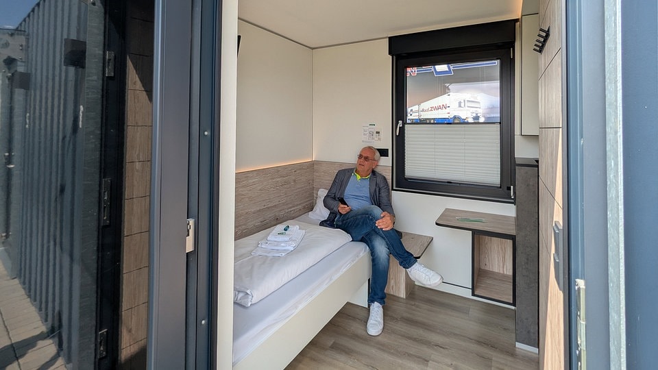 Eine Nacht im Schiffscontainer: Übernachten im Mikrohotel bei Leipzig