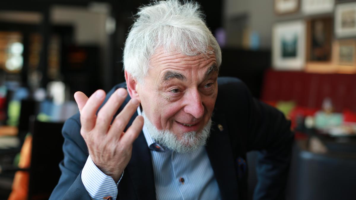 Wilhelm Walz erzählt, dass die Organisation jedes Jahr eine Herausforderung ist