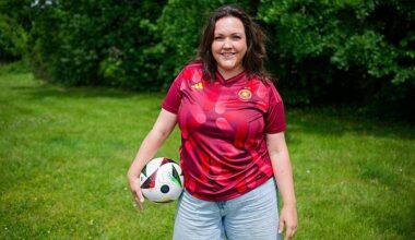 Köln/Nauen | Schauspielerin Schalow: Männerfußball ist «manchmal Theater»