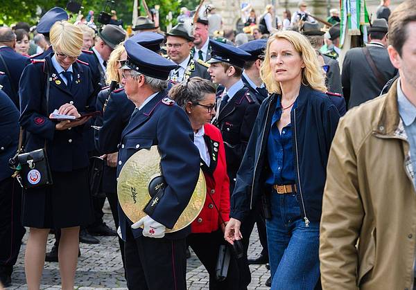 Hannover | Furtwängler dreht «Tatort» mitten im Schützenausmarsch