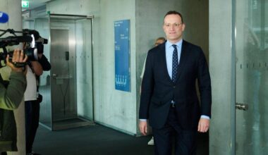 Berlin | Was die Abgeordneten von der Masken-Ermittlerin wollen