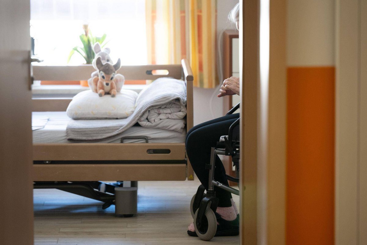 Berlin | Pflege im Heim noch teurer - Druck für Entlastung