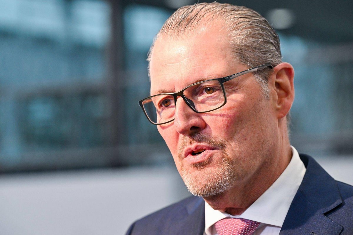 Berlin | Arbeitgeberpräsident warnt vor Kollaps des Sozialstaats