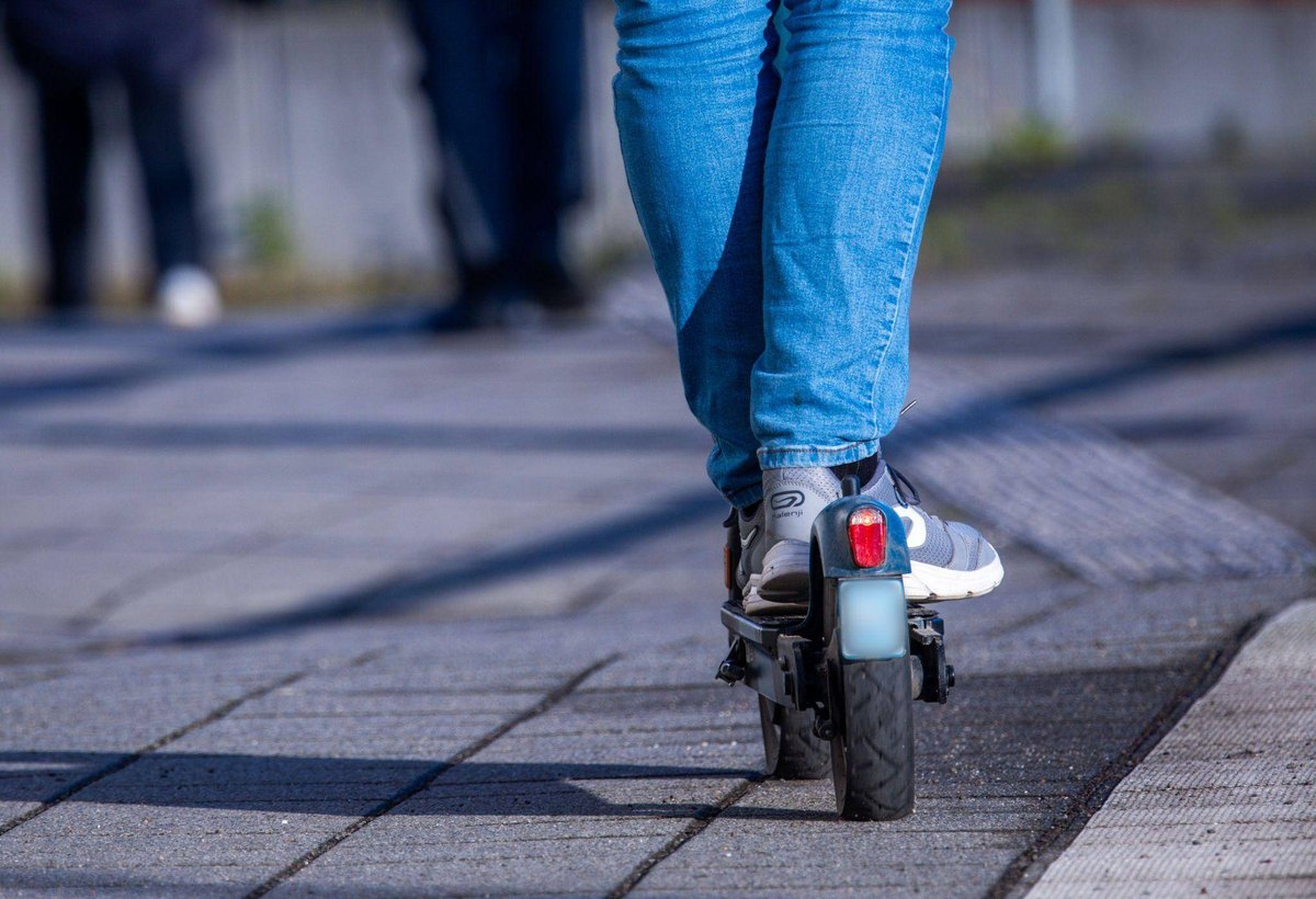 Berlin | Versicherer: Leih-Scooter verursachen häufiger Unfälle
