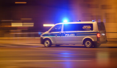 Mann von Unbekannten in Wiesbaden ins Gesicht geschossen