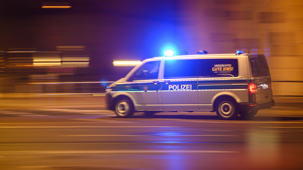Mann von Unbekannten in Wiesbaden ins Gesicht geschossen