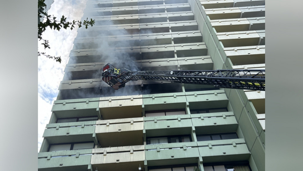 Feuer in Hochhaus in Hochheim am Main