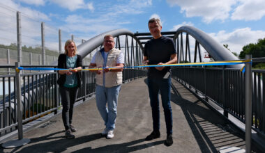 Neuer Nahlesteg für Fußgänger und Radfahrer freigegeben - Stadt Leipzig