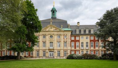 und-Leben.de - Münster: Theologen kritisieren Pieper-Preis für US-Bischof Barron scharf