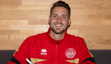 Stürmer Lukas Schleimer unterschreibt Vertrag bei SV Wehen Wiesbaden