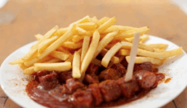 Die Currywurst in Karlsruher Preis-Check