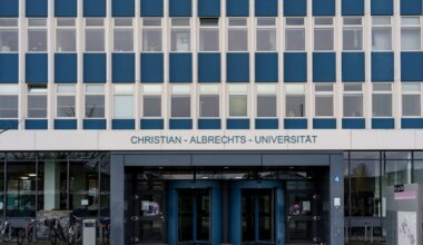 Vorwürfe zu Islamwoche - Uni Kiel erkennt Islamischer Hochschulgruppe Rechte ab - Gesellschaft