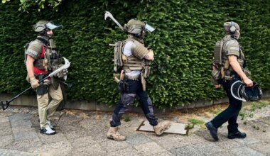 Polizei - SEK-Einsatz in Berlin-Rudow – 42-Jähriger festgenommen - Panorama