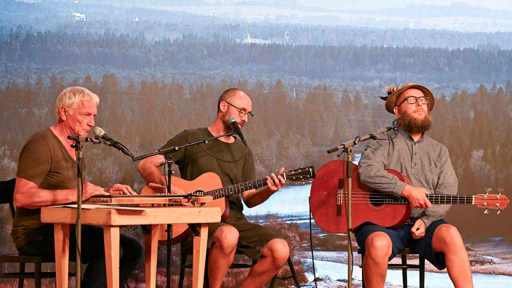 Ihre magische Heimat  besingen (von links) Josef Brustmann, Benny Schäfer und Sebastian Horn (10. August).