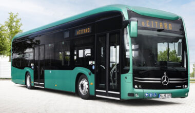 Daimler Buses auf der Busworld Europe 2025 in Brüssel (4. bis 9.10. 2025 ): Weltpremiere des eIntouro, neue NMC4-Batteriegeneration für den eCitaro - News - Mercedes-Fans