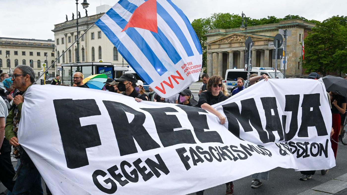 Protest in Berlin gegen Auslieferung von linksextremer Person nach Ungarn