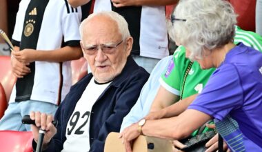 Deutschland EM-Halbfinale gegen Spanien: Ann-Katrin Bergers Opa mit 92 Jahren im Stadion