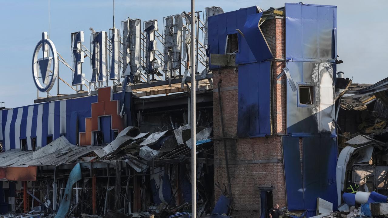 Tote nach nächtlichen Angriffen in Ukraine und Russland gemeldet