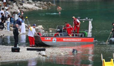 Nach Tretboot-Unglück: Vater und Sohn weiter vermisst