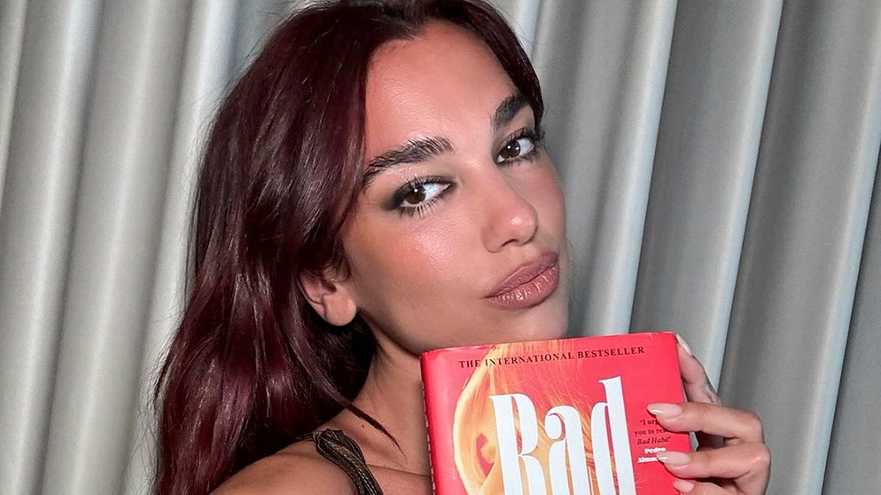 Celebrity Book Clubs: Wie Stars ihre Buchclubs nutzen, um gesellschaftspolitische Themen zu setzen | Zündfunk | Bayern 2 | Radio