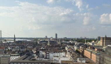 Warum ein niedrig dotiertes Jobangebot in Düsseldorf mehr wert sein kann als ein höher bezahltes in München