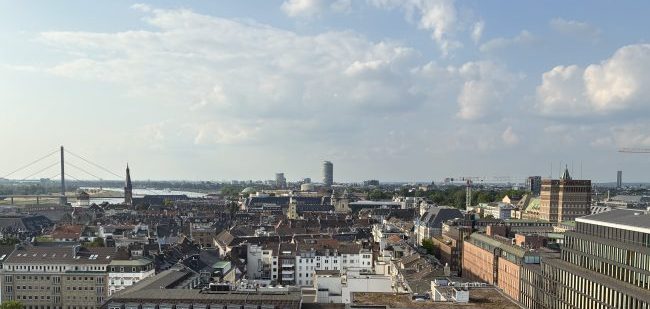 Warum ein niedrig dotiertes Jobangebot in Düsseldorf mehr wert sein kann als ein höher bezahltes in München