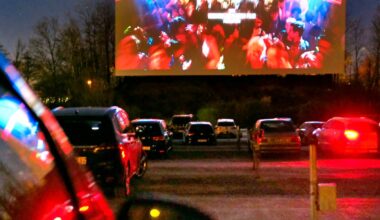 Besonderes Oldtimer-Treffen im Autokino in Essen
