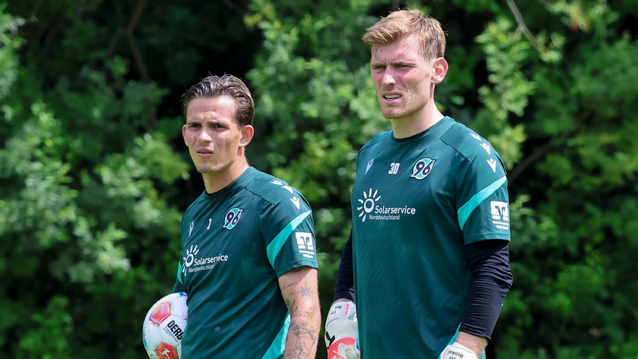 Hannover 96: Tragischer Hintergrund! Torwart-Duell bei 96 fällt aus | Sport