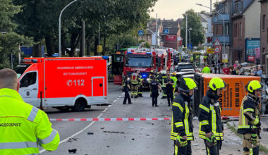 Unfall in Oberhausen: Tote und Verletzte! Lkw kracht in Haus | Regional