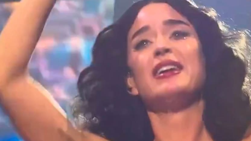 Katy Perrys emotionalster Auftritt: Weint sie hier um Orlando Bloom? | Unterhaltung