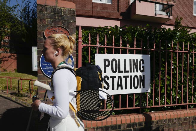 Ein Wahllokal in der Nähe von Wimbledon in London: Bei der nächsten Unterhauswahl sollen auch 16- und 17-Jährige mitbestimmen dürfen.