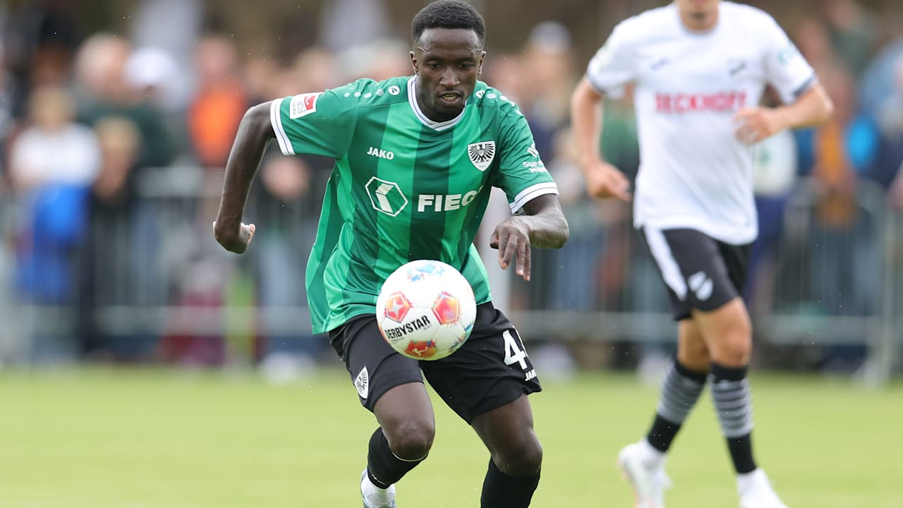 Plötzlich ist er mittendrin: „Tidi“ genießt Preußen-Vertrauen | Sport