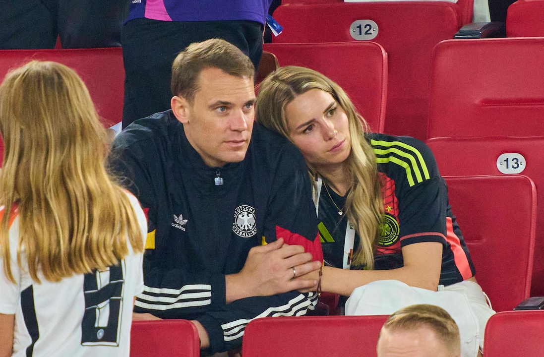 Manuel und Anika Neuer sollen ihre Hochzeit mit etwa 150 Gästen feiern