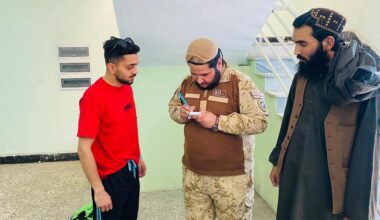 Nach Afghanistan-Abschiebungen: Die Show der Taliban