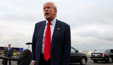 US-Präsident wettert in Schottland: Trump: Windräder vernichten Europa | Politik