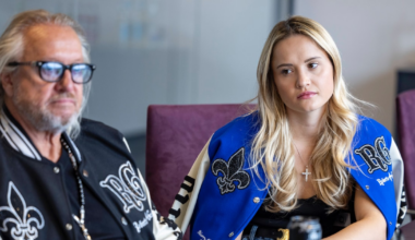 Fans schockiert: Davina Geiss posiert im durchsichtigen Netz-Look mit Papa Robert