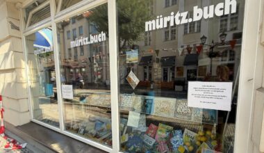 Brand zwingt Warener Buchhändler vorerst zum Aus