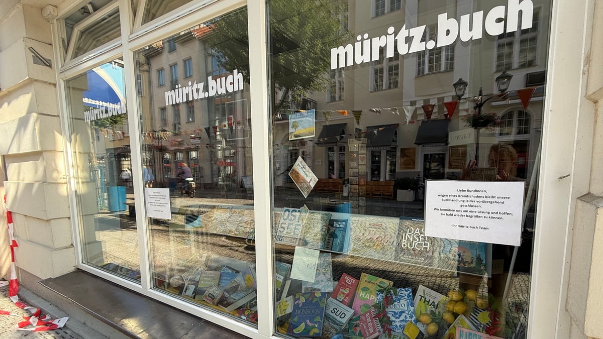 Brand zwingt Warener Buchhändler vorerst zum Aus