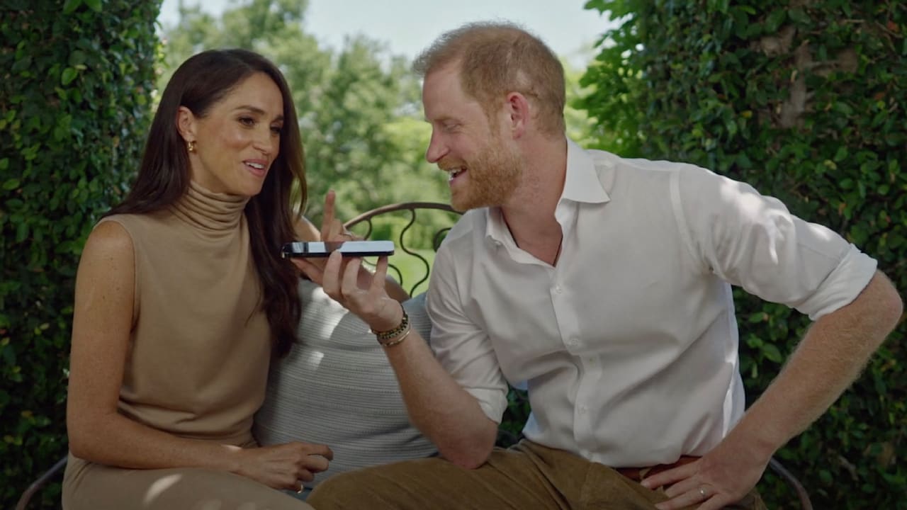 Prinz Harry und Meghan: Personalabbau! Das royale Paar muss sparen | Unterhaltung