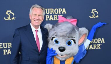 Christian Wulff: Gelöst und gutaussehend feiert er 50 Jahre Europa-Park Rust | Unterhaltung