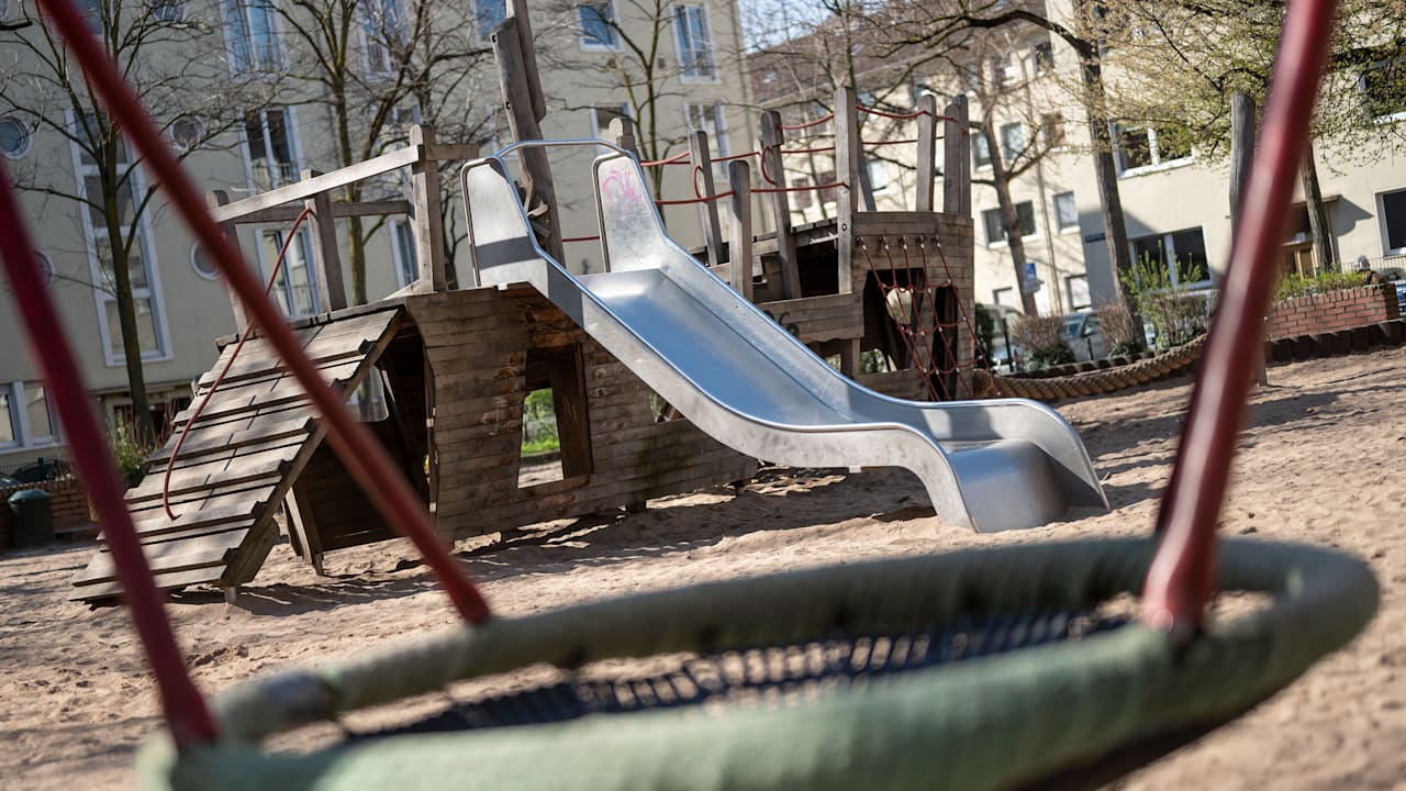 Köln: Die große Spielplatz-Wut | Politik